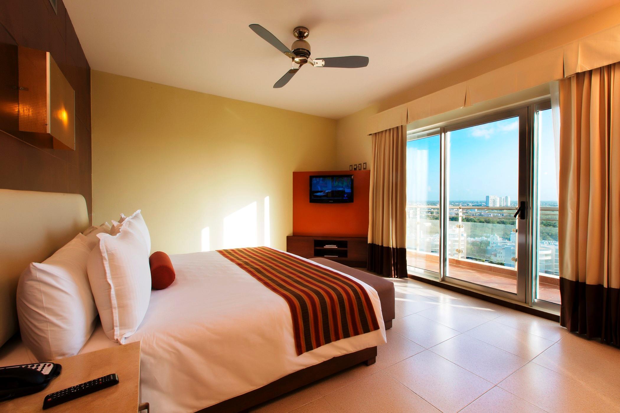 Krystal Urban Cancun Centro Exterior foto